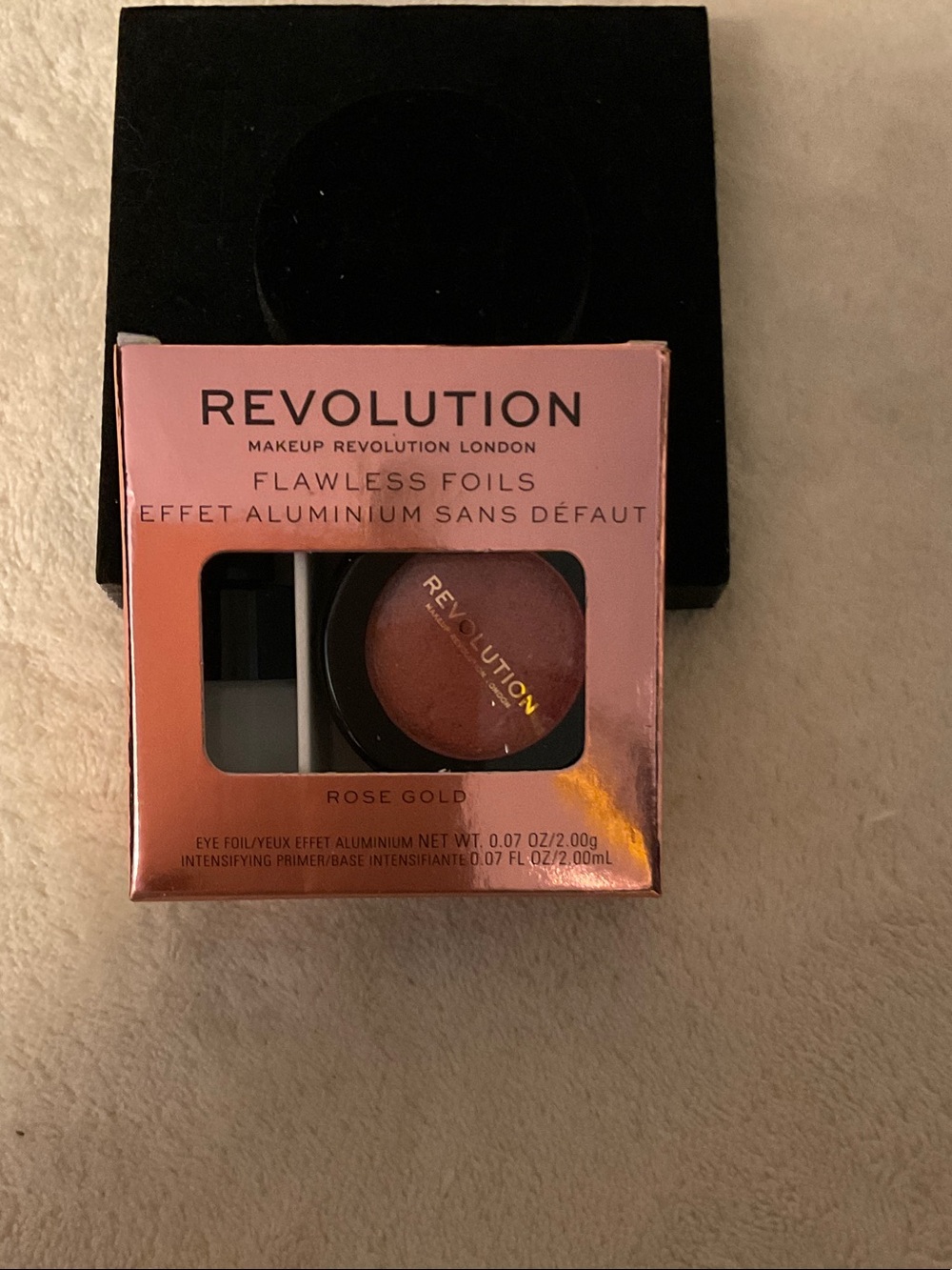 Revolution Flawless Foils Eye Shadow - Rose Gold Shimmer